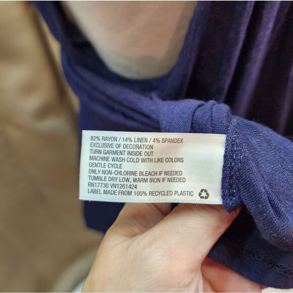 Universal Thread Navy Blue Surplice Tank Top Size Large - Picture 9 of 9